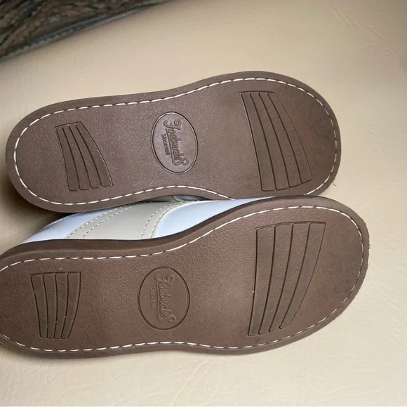 Footmates Classic White and Tan Boys Shoes style “cheer” - Picture 5 of 8